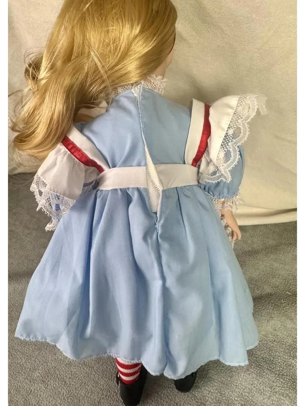 vintage kawaii‎ porcelain alice in wonderland doll 703 striped socks lace apron